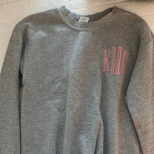 Gildan sweatshirt
